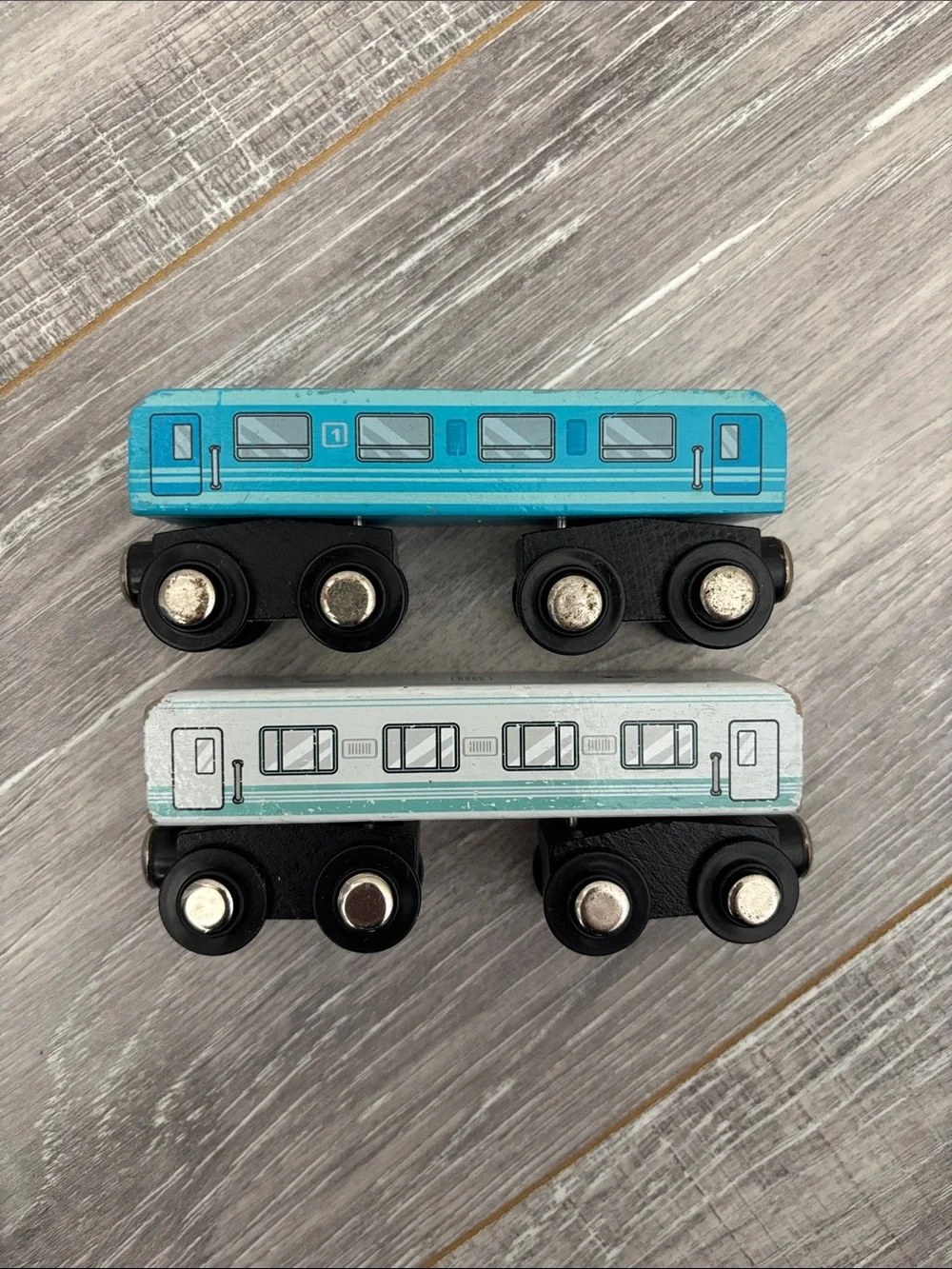 Battat Wooden Coaches - Blue & White